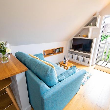 The Loft At The Little Elms Apartment Motcombe Екстериор снимка