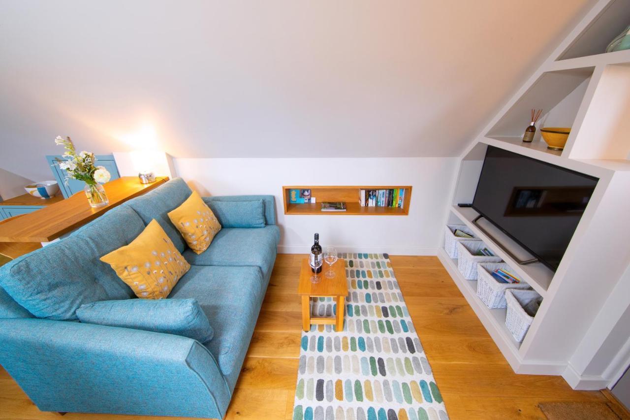 The Loft At The Little Elms Apartment Motcombe Екстериор снимка